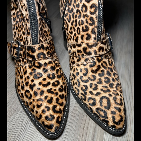 STEVE MADDEN Halle Leopard Bootie - Picture 4 of 4